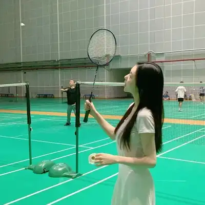 余一亮